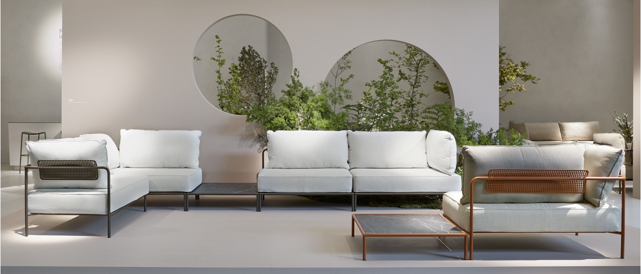 FLAP S•CAB outdoor sofa