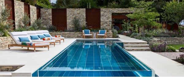 Sun Lounger Maintenance in Hospitality: Extending Service Life