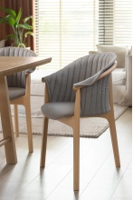 Chaise en bois à trois pieds B-2945 EVO Chaise en bois à trois pieds B-2945 EVO