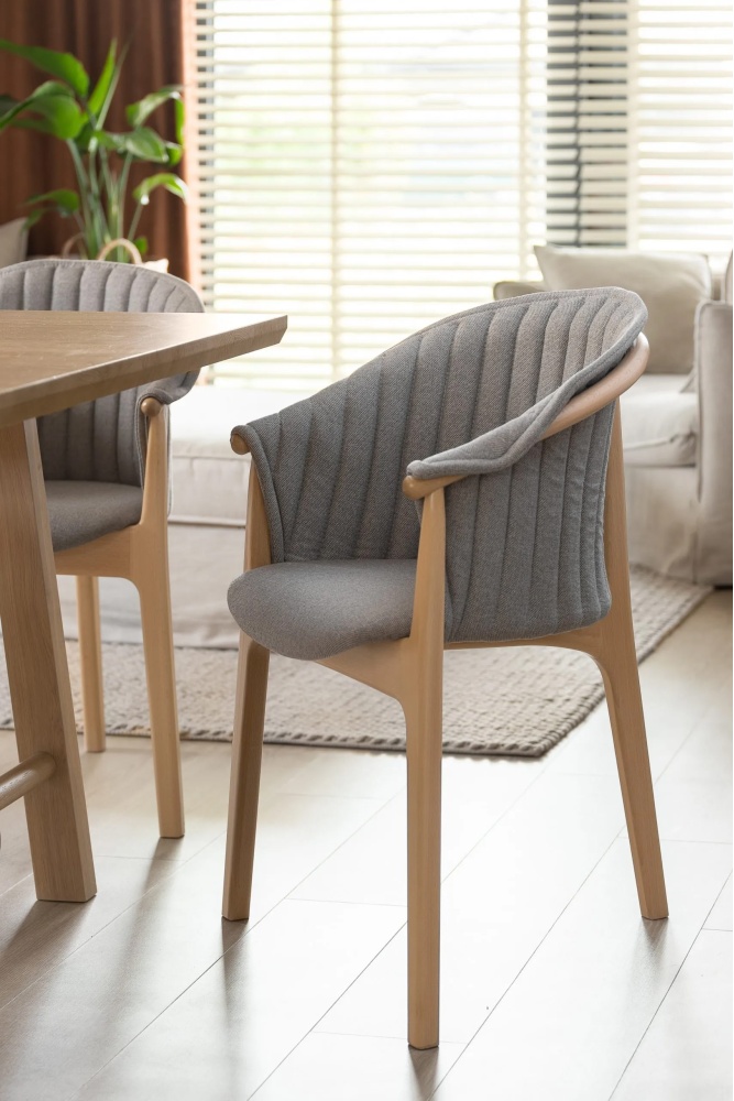 Chaise en bois à trois pieds B-2945 EVO Chaise en bois à trois pieds B-2945 EVO