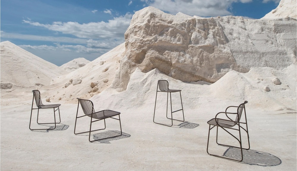 Outdoor stackable sled base steel bar stool Riviera Outdoor stackable sled base steel bar stool Riviera