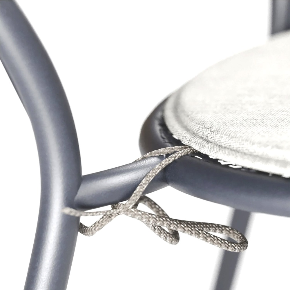 Chaise en métal empilable A-3402 Sole Chaise en métal empilable A-3402 Sole