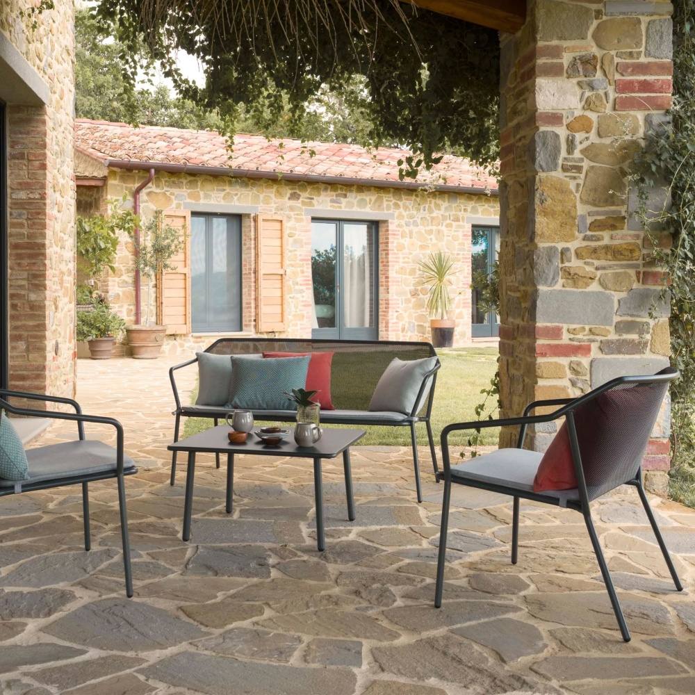 2/3 seater outdoor bench with steel frame D-527 Darwin