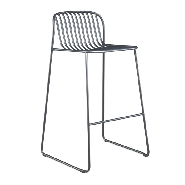 Bar stool with metal skid base Bar stool with metal skid base