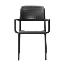 Chaise en plastique perforée B-Bora