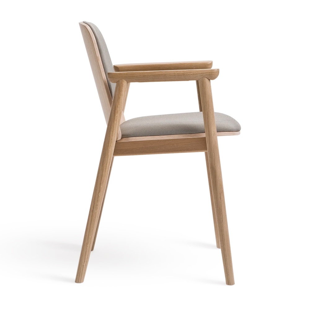 Beech cafe chair with armrests B-4395 PROP Beech cafe chair with armrests B-4395 PROP