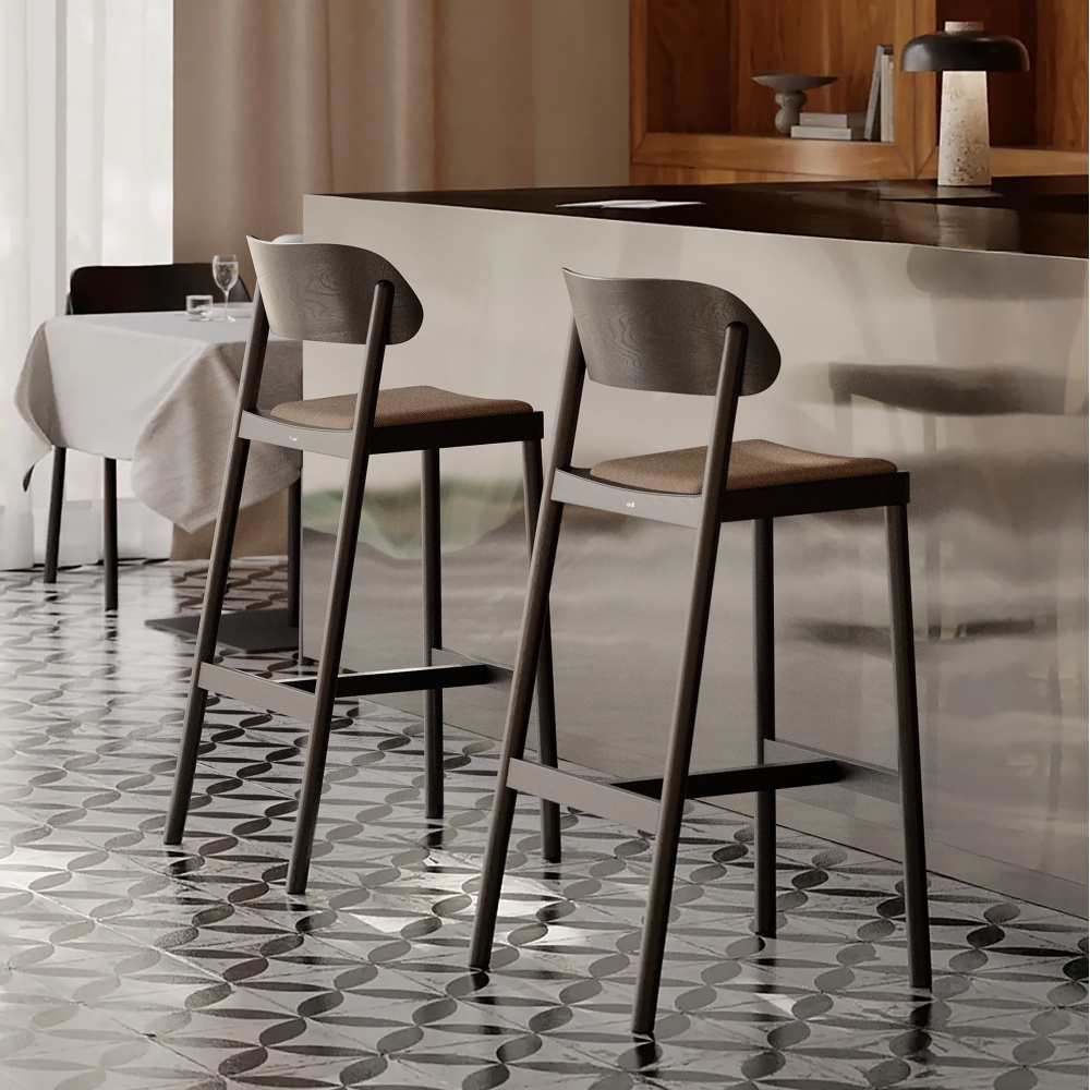 Beech wood bar stool H-4590 Nimm Beech wood bar stool H-4590 Nimm