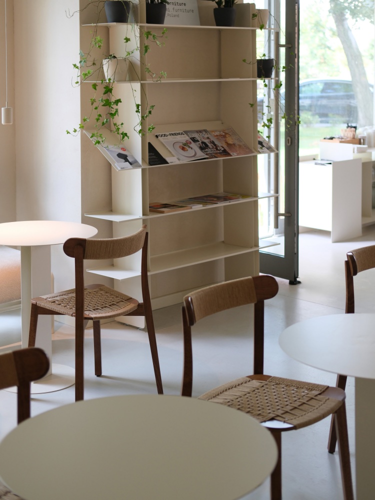 Wooden stackable chair with danish cord A-4422 Icho Mio