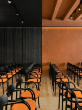 Стул с подлокотниками деревянный B-2960 La Benda