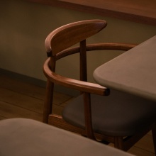 Fauteuil en bois B-4100 Yesterday