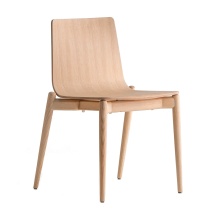 Chaise en frêne massif A-390 Malmo