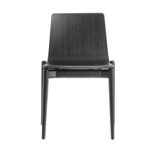 Chaise en frêne massif A-390 Malmo