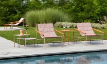 Steel chaise lounger with iroko armrests Dress Code Glam Outdoor