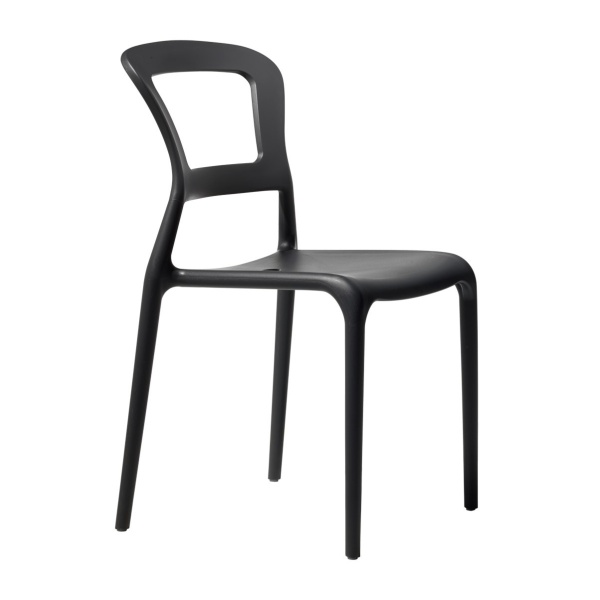 Chaise en plastique