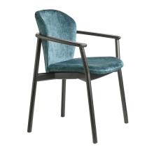 Стул мягкий с подлокотниками на деревянном каркасе B-2890 Natural Finn