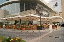 Metal cantilever multiple umbrella with single pole and 4 parasols Alu Poker 7x7m