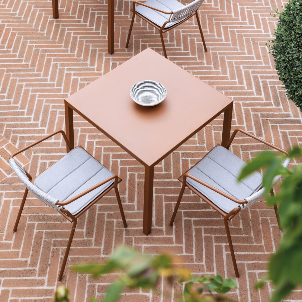 Table carrée en métal 60×60 cm Quatris QT6060