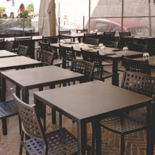 Table carrée en métal 60×60 cm Quatris QT6060