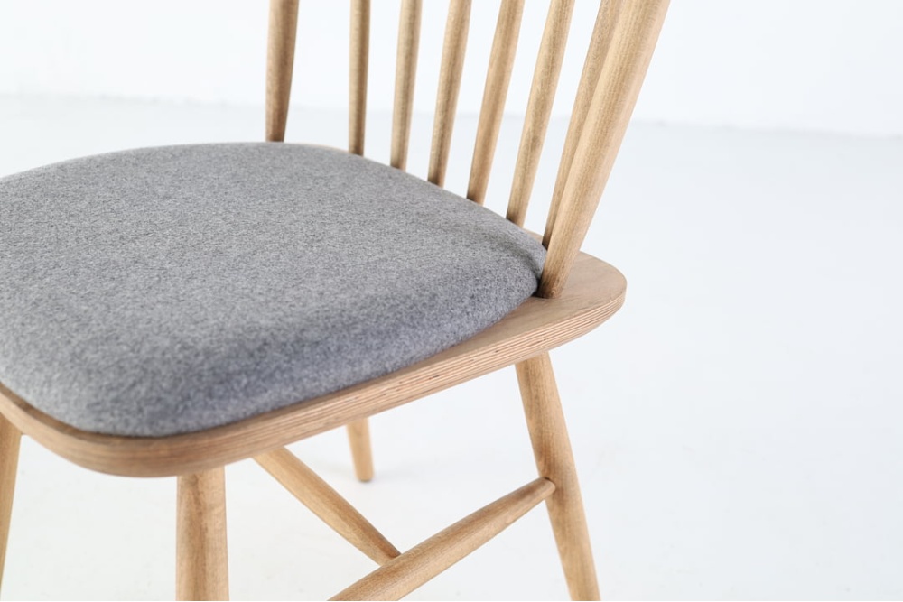 Wooden vertical slat back chair A-3016 Wooden vertical slat back chair A-3016