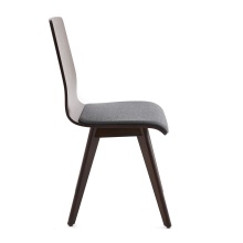 Chaise en bois A-3070