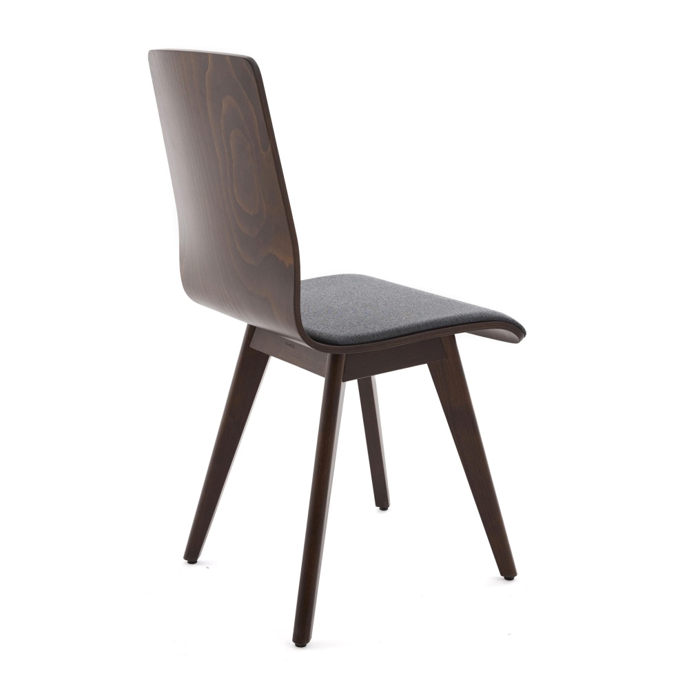 Chaise en bois A-3070