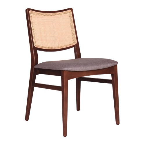 Стул деревянный с плетёной спинкой