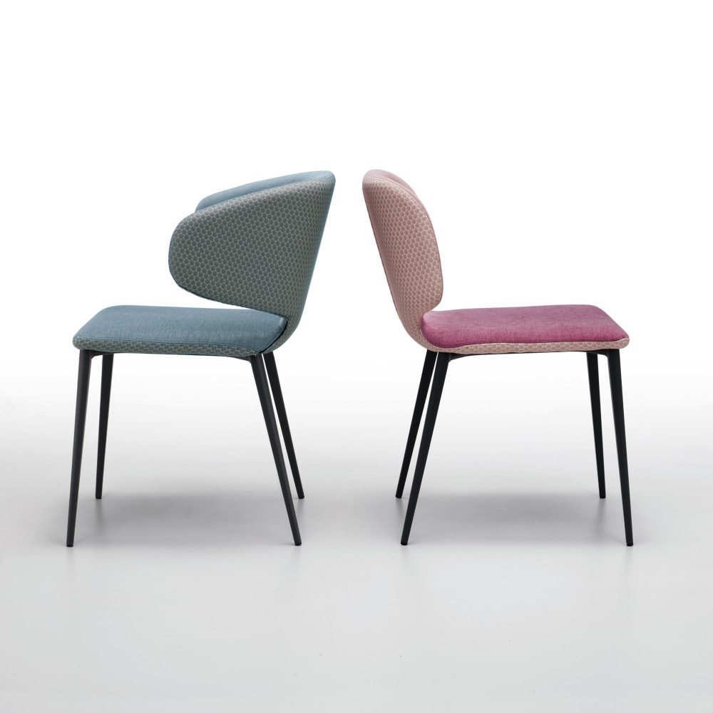 Chaise en métal rembourrée A-Wrap SM TS