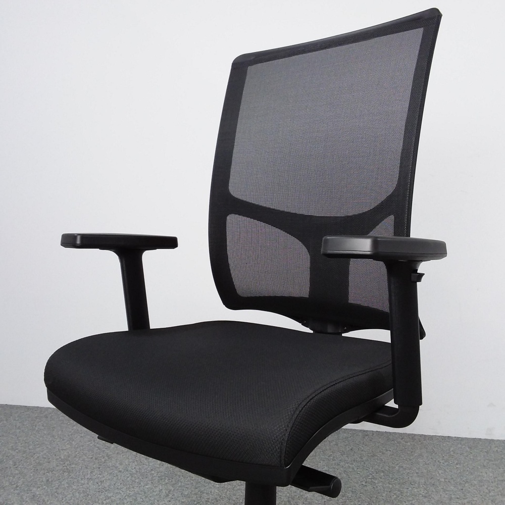 Black mesh back operative chair without sliding seat B-405 Zed
