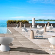 Outdoor round or square top dining table with polyethylene shell Fade