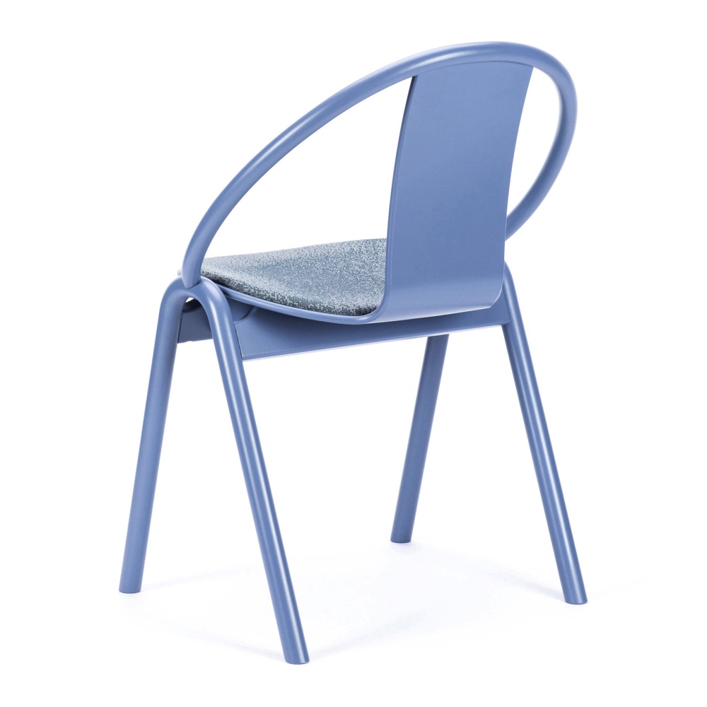 Chaise avec assise rembourrée A-313 Again Chaise avec assise rembourrée A-313 Again