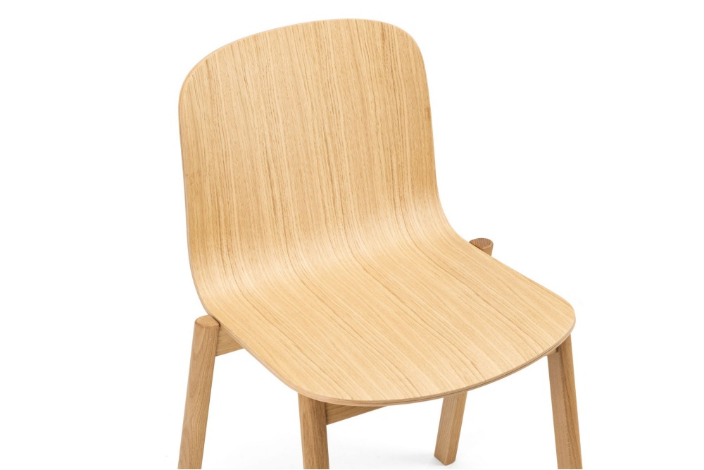 Chaise en bois A-727 All'essenza